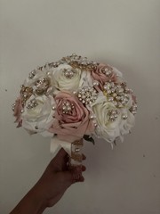 Wedding Artificial Rose Bouquet Bunch White Blush Pink Gold Pearl Rhinestone