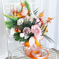 Silk Flower Wedding Bouquet for Outdoor Celebrations Bridal Handheld Bouquet