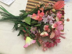 VINTAGE SILK FLOWER mixed blush pink +flowers ROSES ARRANGEMENT in a green vase