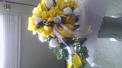 Large wedding bouquet white & yellow 3 med & 3 small bouquets Rush order avail
