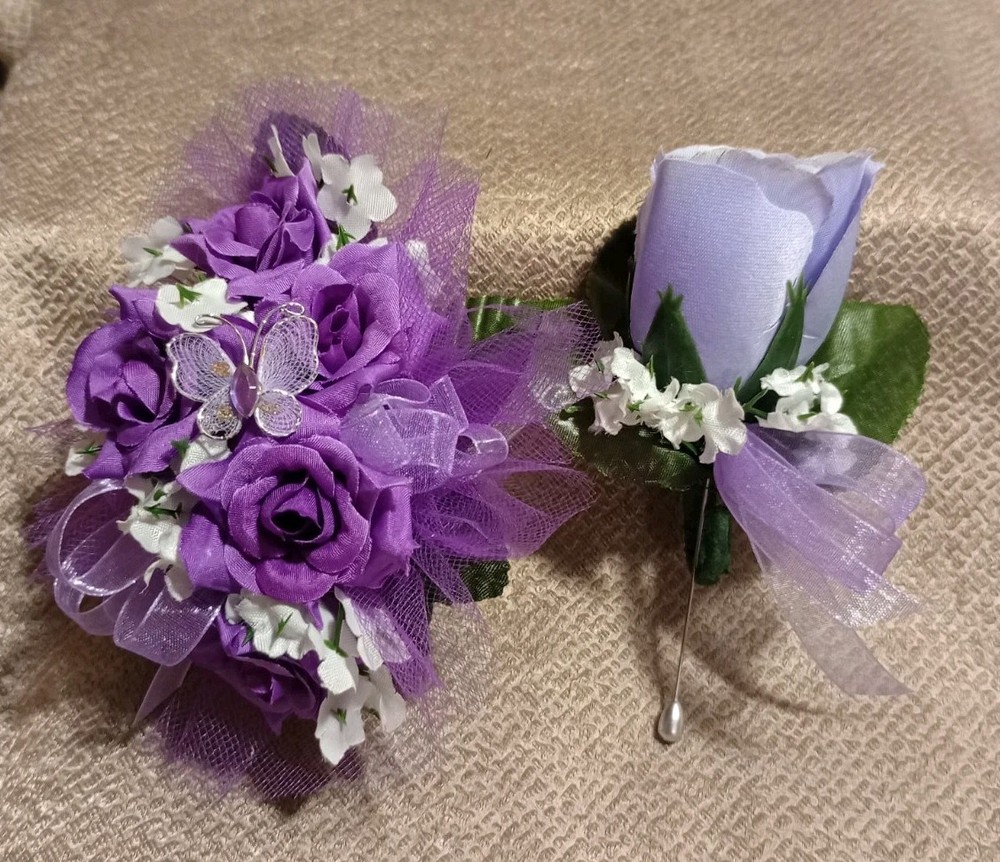 NEW 5″ Artificial Purple Rose Wrist Corsage Tulle Tufts Butterfly Lavender Bout