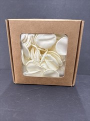 300Pcs Artificial Flowers Silk Fake WhiteRose Petals Flower Girl Scatter Pedals