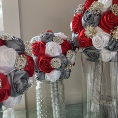 1 Bride Bouquet 8” Satin Rose 5 Bridesmaid 7” Brooch Silk Flower Rhinestone