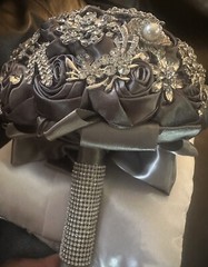 Bride Brooch Bouquet Wedding Silver Grey Base Clear Rhinestones￼ 5pc set
