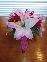NEW Artificial PinkStargazer Lilies Burgundy Mums Clutch Wedding Bridal Bouquet