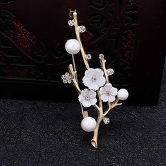 Shell Plum Blossom Flower Brooches For Women Wedding Office Brooch Pins Decor