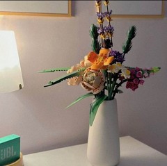 Botanicals Flower Bouquet Building Set – Artificial Flowers for Decoration