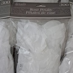 details accessories White Artificial Rose Petals, Wedding Floral Theme, 300 Cou…