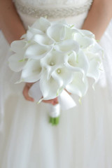 IFFO Bride Holding Flowers, High Simulation Pu Calla Lily Bouquet, and Never Wit