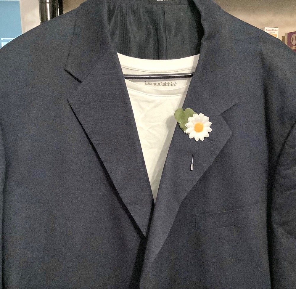 set of 2 silk white daisy stick pin boutonnières