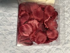 Studio His & Hers Artificial Fabric Rose Petals 300 White Red Wedding Decor