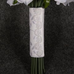 Hand Tied Rose Wedding Bouquet 13″ Wedding Flowers 00243702 Natural White