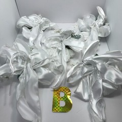 Bridal Wedding Pew Aisle Elegant White Pearl Ribbon Roses Decoration Women Event