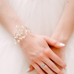 3 Pcs Wedding Hand Flowers Bridesmaid Wrist Corsage Bracelet