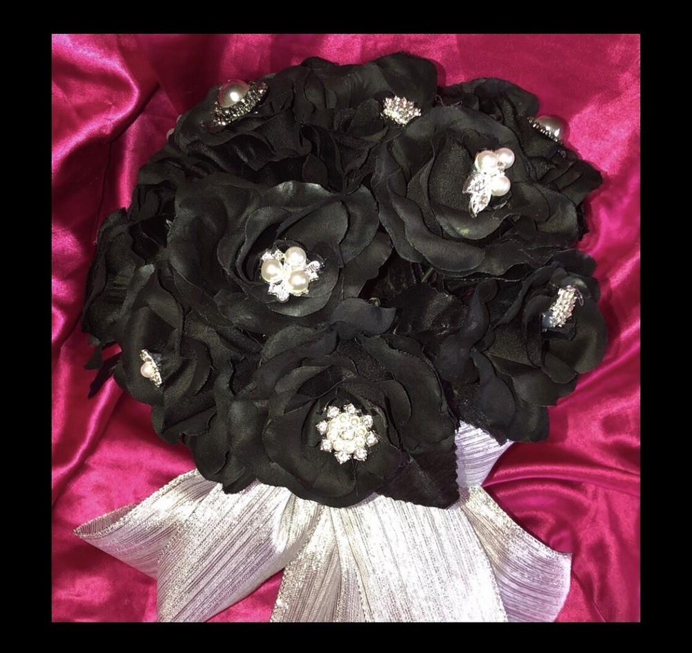 Brooch & Pearl Black Bouquet Bridal Flowers Metallic Silver Ribbon + Freebie NEW