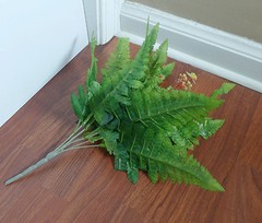 4 pcs Artificial Plants Blooming Fern Leaf Grass Home Decoration (7 stems each)