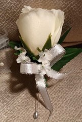 NEW 5″ Artificial Ivory Rose Wrist Corsage & Matching Bout, Pearls, Silver Bow