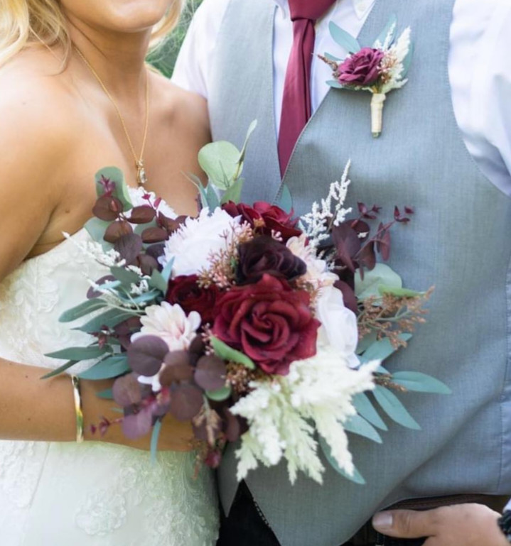 Burgundy Rose Wedding bouquet/Bridal bouquet/Burgundy Wedding Flower/Customized