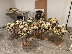 Wedding centerpieces with flowers