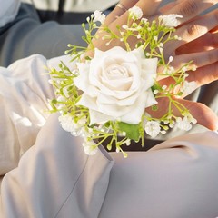 Set of 1 Adjustable Reusable Wrist Corsage for Weddings and Engagement Parties