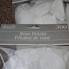 details accessories White Artificial Rose Petals, Wedding Floral Theme, 300 Cou…