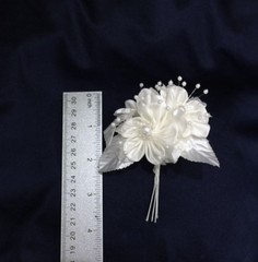 36 Flower. Pearls w/ a Spray On The Satin Flowers of The Bride. 3 Flower x 12