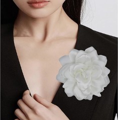 Satin Fabric Rose Flower Brooches – Handmade Floral Accessory for Wedding Par…