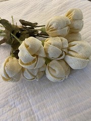 9 WT Collection Burlap Ivory White Flower Stems Wedding NWT Tulip Roses Gorgeous