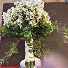 Artificial-Silk White Babies Breath Handheld Wedding / Prom Bouquet. Large Size
