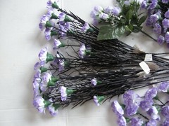 BUNDLE OF DECORATIVE ARTIFICIAL SILK FLOWERS TOO MANY TO COUNT AS IN PICTURES