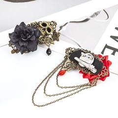 Vintage Skull Rose Tassel Chain Pin Brooch for Men & Women – Punk, Gothic Sui…