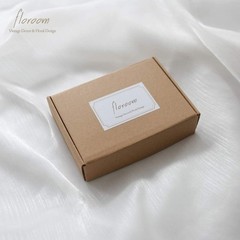 Deluxe Gift Boxed Ivory Rose Boutonnieres – Set of 6 for Elegant Occasions