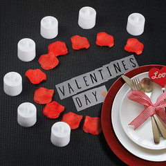 3000 PCS Artificial Silk Red Rose Petals and 20 PCS LED Candles Battery Flamele