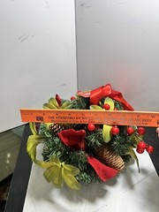 HOME ACCENTS HOLIDAY CHRISTMAS 10″ ROUND KISSING BALL BERRIES/PINECONES