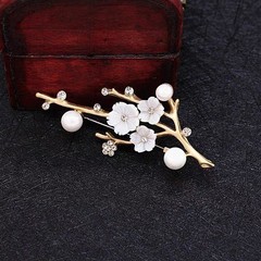 Shell Plum Blossom Flower Brooches For Women Wedding Office Brooch Pins Decor
