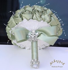 Bridal Wedding Bouquet Round Bling Brooch Holding Bouquet Artificial Rose Flo…