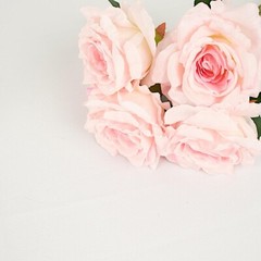 2 Bushes 17″ Premium Silk Roses Artificial Flowers Bouquets Party Decorations