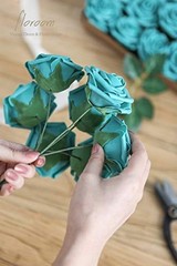 Artificial Flowers 50pcs Real Looking Foam Fake Roses with 50Pcs Teal Green