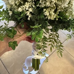 Artificial-Silk White Babies Breath Handheld Wedding / Prom Bouquet. Large Size