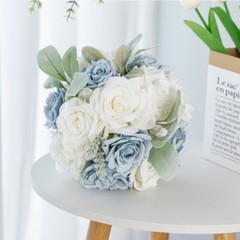 Captivating Bridesmaids Handheld Flowers Realistic Rose Bouquet for Entourages