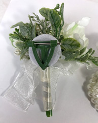 White Rose Corsage and Boutonniere Set Pearl Wristlet For Wedding 2 Pcs