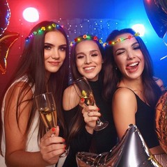 Dazzling 54 PCS Light Up Flower Crowns – Perfect for Parties, Weddings and More