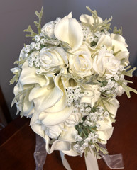 BRIDAL/WEDDING BOUQUET WHITE CALLA LILIES/ROSES/ETC-CASCADING/RIBBONS