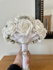 Bridal Wedding Bouquet Round Bling Brooch Bouquet Throw Toss Artificial Rose