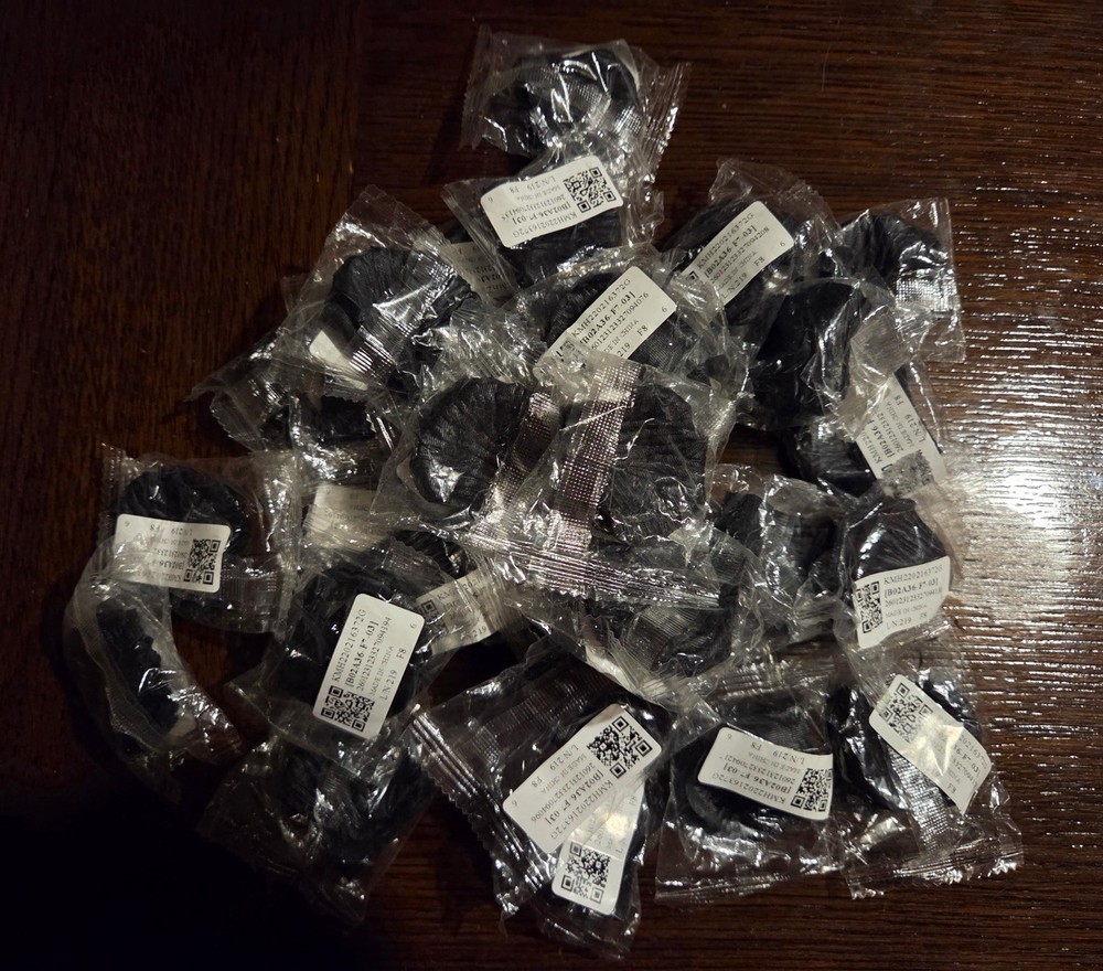 Rose Flower Petals Black 30 Pieces New Romantic Date Night Accessories Decor