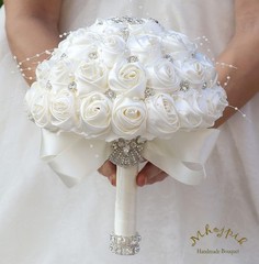 Bridal Wedding Bouquet Round Bling Brooch Holding Bouquet Artificial Rose Flo…