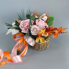 Silk Flower Wedding Bouquet for Outdoor Celebrations Bridal Handheld Bouquet