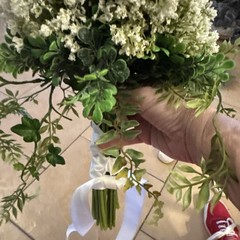 Artificial-Silk White Babies Breath Handheld Wedding / Prom Bouquet. Large Size