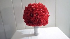ROSE BOUQUET/RED/SILVER/WHITE/RHINESTONES