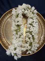 18” Pichi Poo Natural Looking Handmade Jasmine Flower Gajra G10